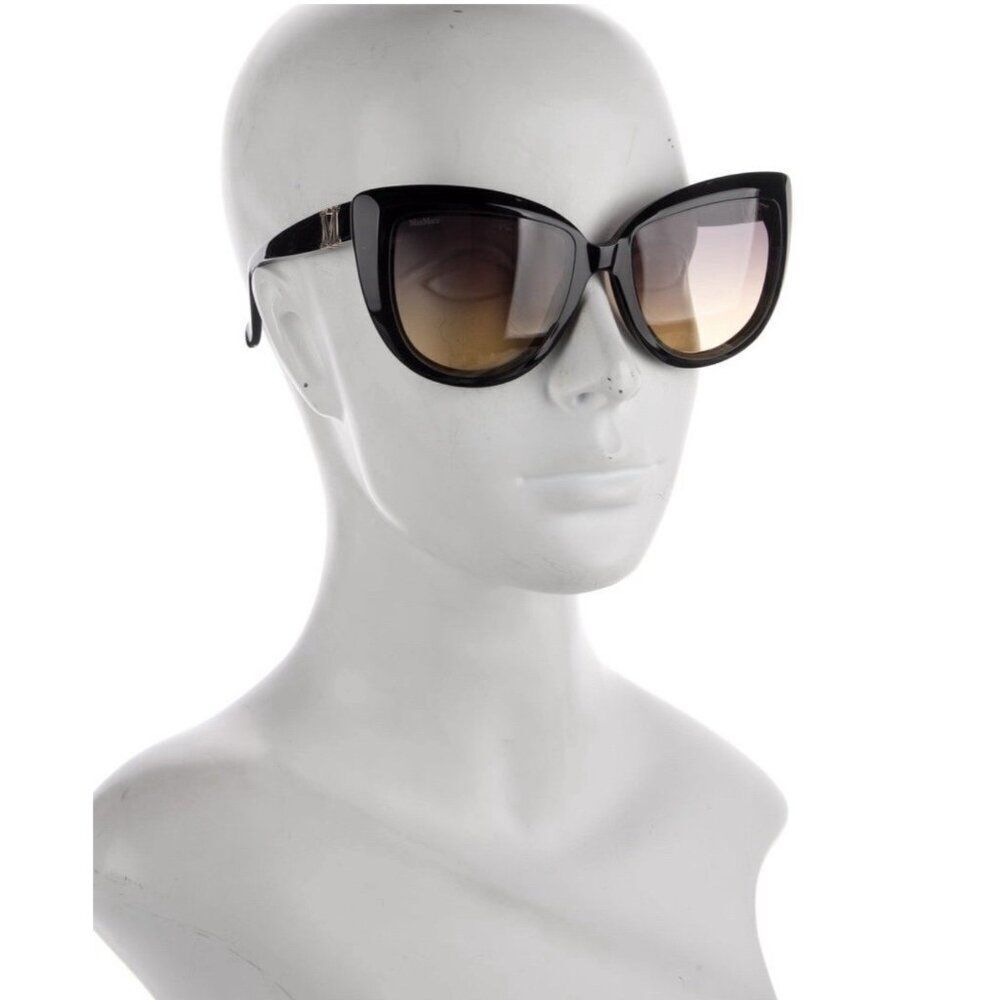 MaxMara Black Cat-Eye Sunglasses with Gradient Brown Lenses
